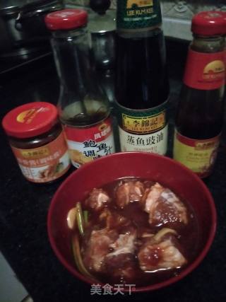 排骨糯米饭的做法步骤：1