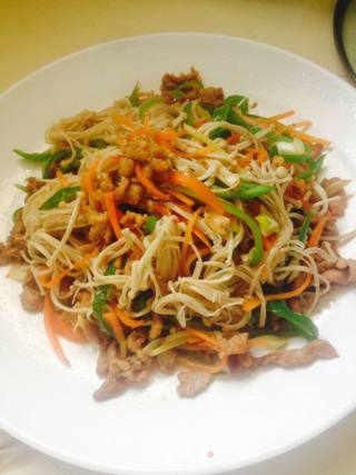 金针菇炒肉丝的做法步骤：9