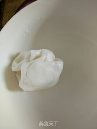 水晶饺的做法步骤：1