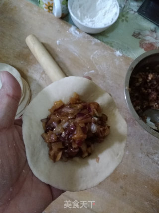 【山东】洋葱酱肉包子的做法步骤：6
