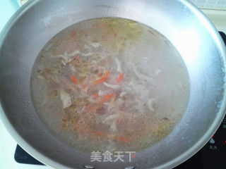 【东北】榨菜肉丝汤的做法步骤：8