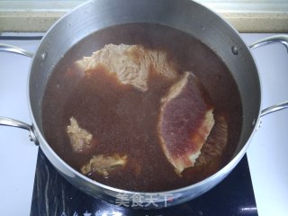 【内蒙古】五香酱牛肉的做法步骤：5