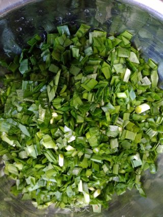 【山东】荠菜猪肉水饺的做法步骤：3