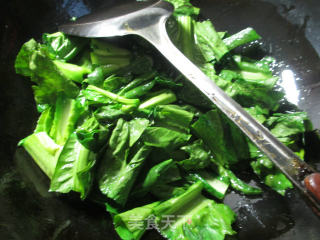 【宁波】牛肉丸炒天菜芯的做法步骤：3