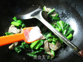 【宁波】牛肉丸炒天菜芯的做法步骤：6