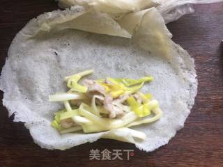 【苏州】韭黄肉丝春卷的做法步骤：9