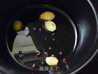 炖三文鱼头鱼骨的做法步骤：4