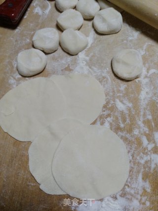 【山东】荠菜煎饺的做法步骤：6
