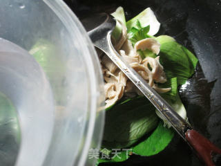 【宁波】海鲜酱面筋青菜的做法步骤：3