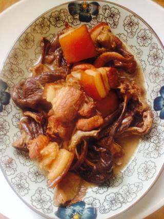 野生鸡枞菌炖肉的做法步骤：7