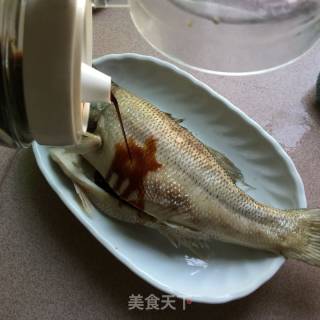 【深圳】清蒸鲈鱼的做法步骤：3