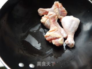 【广东】酸辣白轧鸡腿的做法步骤：2