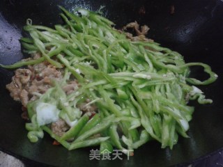 【四川】青椒肉丝的做法步骤：5