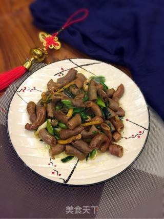 【浙江】蒜炒猪小肠的做法步骤：8