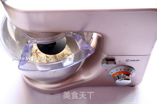 兔子热狗面包的做法步骤：2