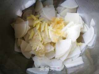 【烟台】凉拌萝卜的做法步骤：7