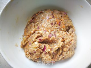 【烟台】猪肉洋葱馅饼的做法步骤：7