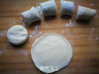 【烟台】猪肉洋葱馅饼的做法步骤：10