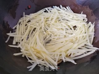 【烟台】青椒土豆丝的做法步骤：5