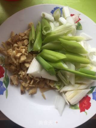 香辣虾尾的做法步骤：3
