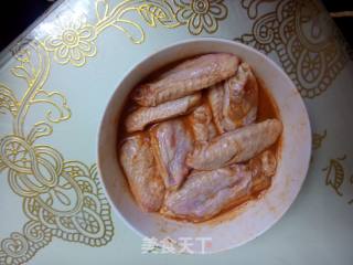 家庭新奥尔良鸡翅的做法步骤：1