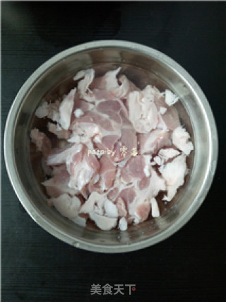 【四川】酸菜汆羊肉的做法步骤：2
