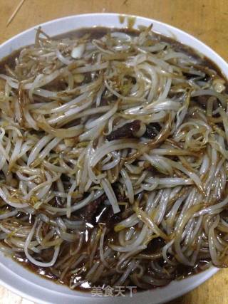 肉丝炒绿豆芽的做法步骤：5