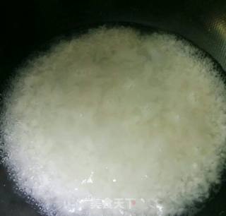 皮蛋瘦肉剩饭粥的做法步骤：3