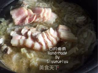 【辽宁】酸菜炖猪五花的做法步骤：7
