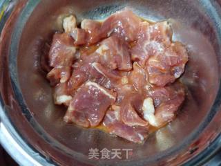 西芹肉片炒烟干的做法步骤：4
