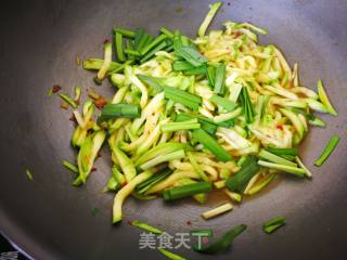 【湖南】剁椒西葫芦的做法步骤：5