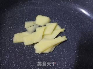 【广东】清火春菜蛤蜊汤菜的做法步骤：1
