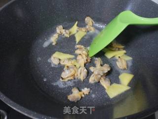 【广东】清火春菜蛤蜊汤菜的做法步骤：5
