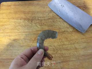 【东北】蒜蓉粉丝蒸大虾的做法步骤：2