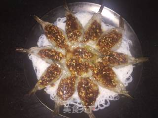 【东北】蒜蓉粉丝蒸大虾的做法步骤：11