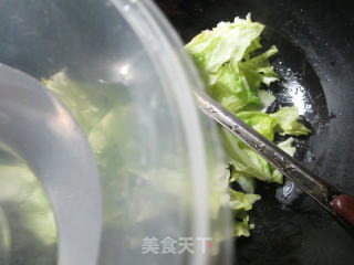 【宁波】圆白菜炒猪舌头的做法步骤：4