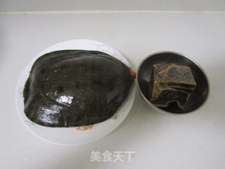 【上海】火腿蒸甲鱼的做法步骤：1