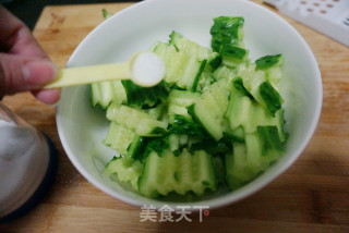 【北京】凉拌黄瓜的做法步骤：3