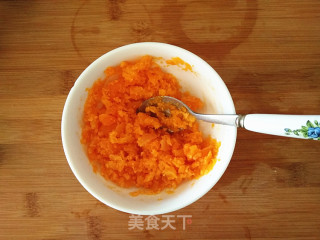 【东北】咸蛋黄虾仁的做法步骤：4