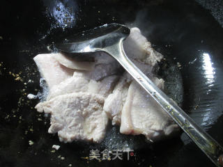 【宁波】尖椒烧大排的做法步骤：2