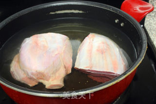 卤牛肉的做法步骤：1