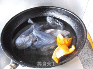 【东北】陈皮乌鸡煲的做法步骤：2