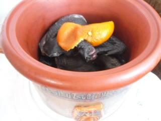 【东北】陈皮乌鸡煲的做法步骤：5