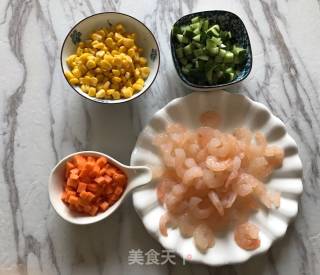 【山东】三色炒虾仁的做法步骤：1