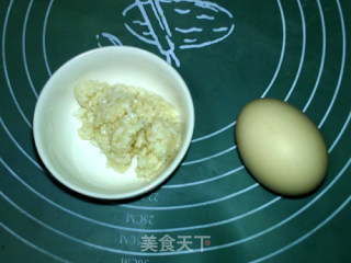 【四川】酒酿煎蛋的做法步骤：1