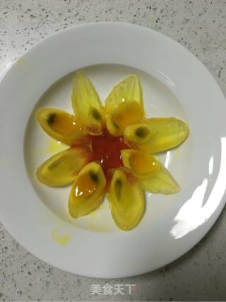 甜辣皮蛋太阳花的做法步骤：3
