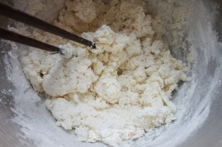 【天津】葱油饼的做法步骤：2