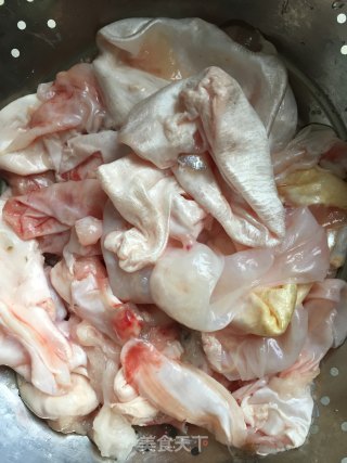 【成都】不一样的酥肉—炸鱼泡（鱼鳔）的做法步骤：1