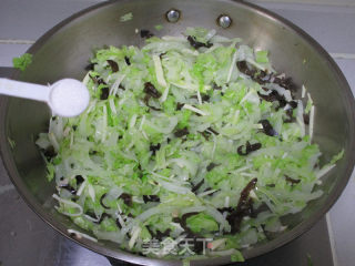 【上海】黄芽菜肉丝春卷的做法步骤：8