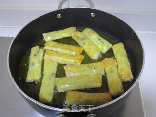 【上海】黄芽菜肉丝春卷的做法步骤：14